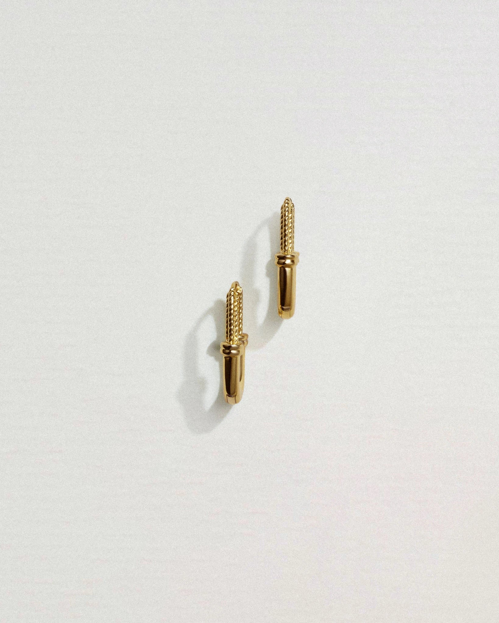 Interwoven Hoops - Stanza - 5