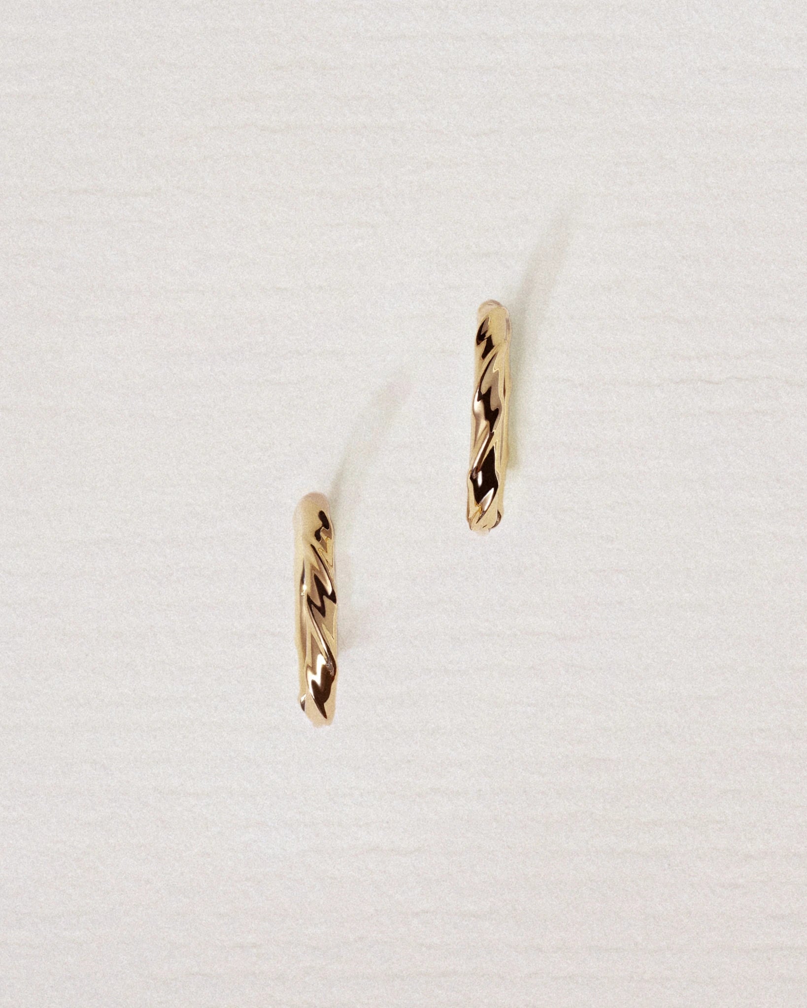 Curvo Hoops - 14K Gold - Stanza - 1