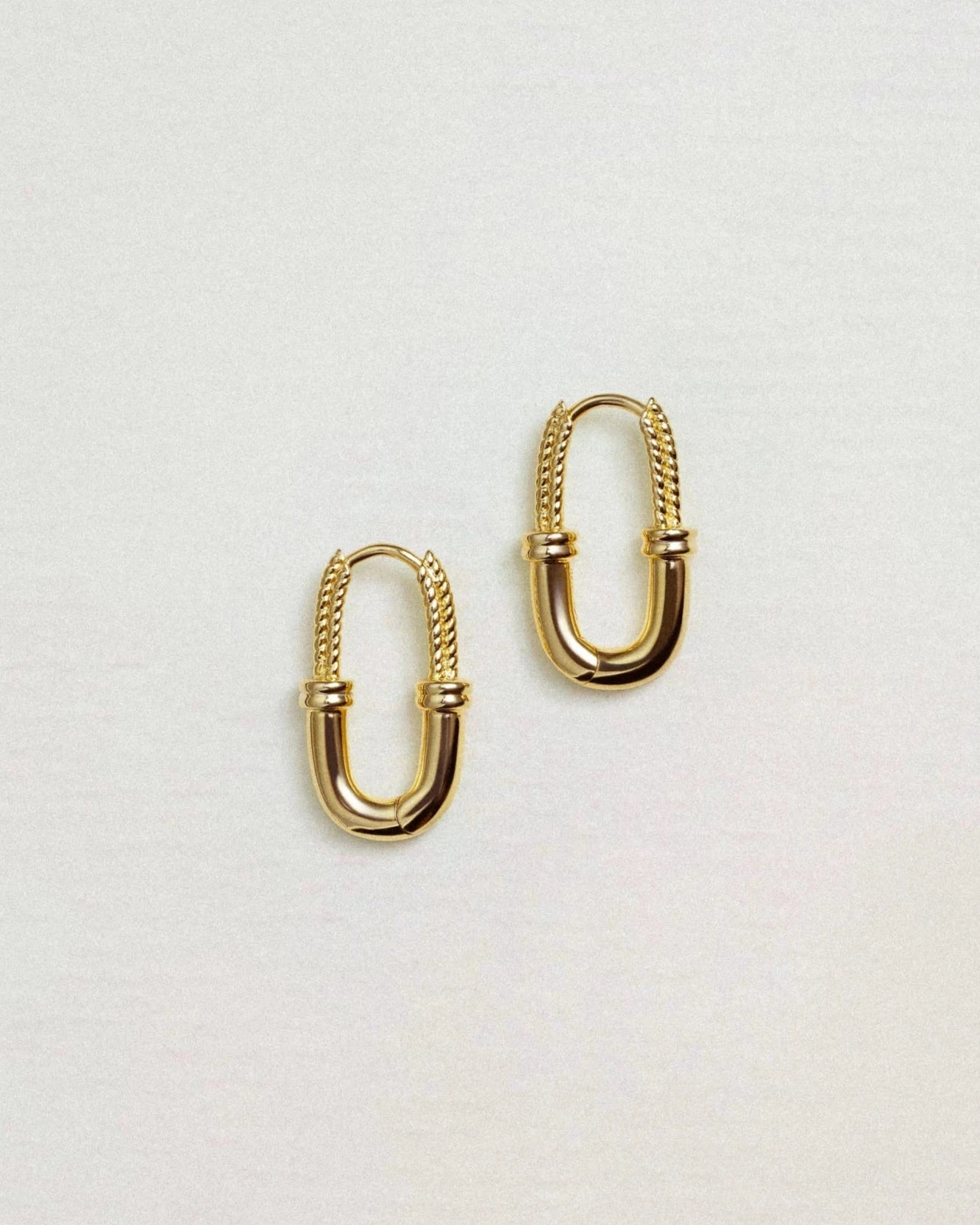 Interwoven Hoops - Stanza - 1