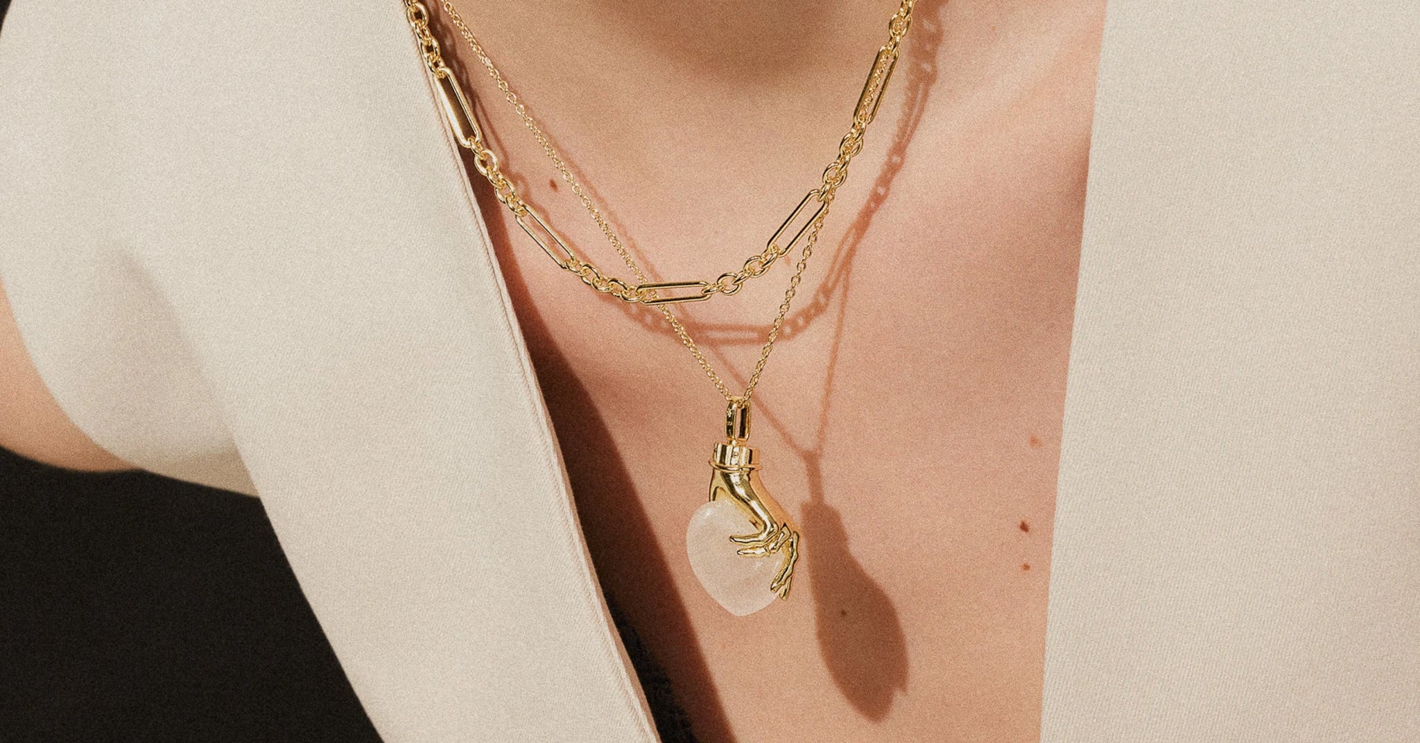 ANTHOLOGY: “Hope Is the Thing with Feathers" Analysis - Stanza