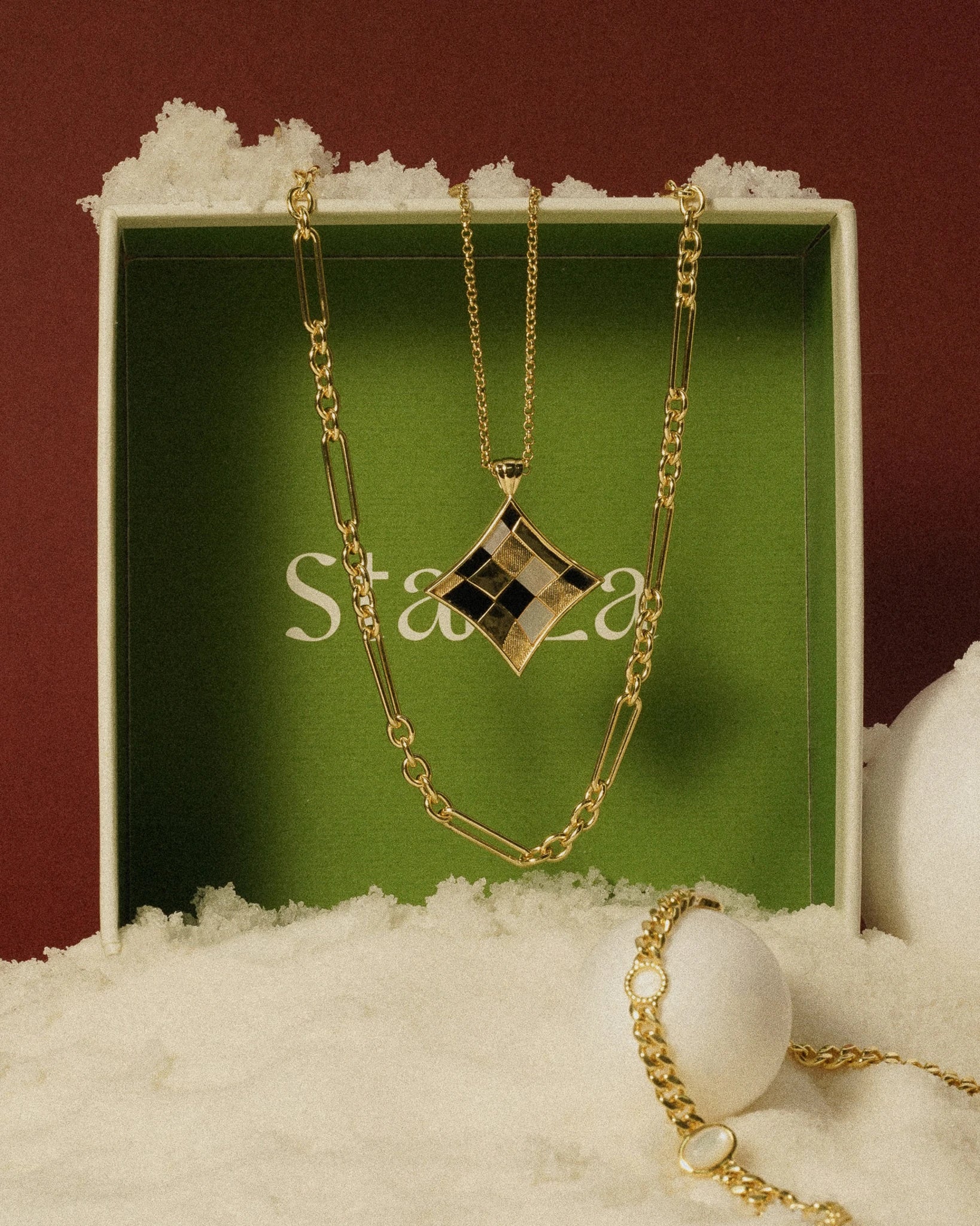 Mother of Pearl Holiday Trio - Stanza - 1
