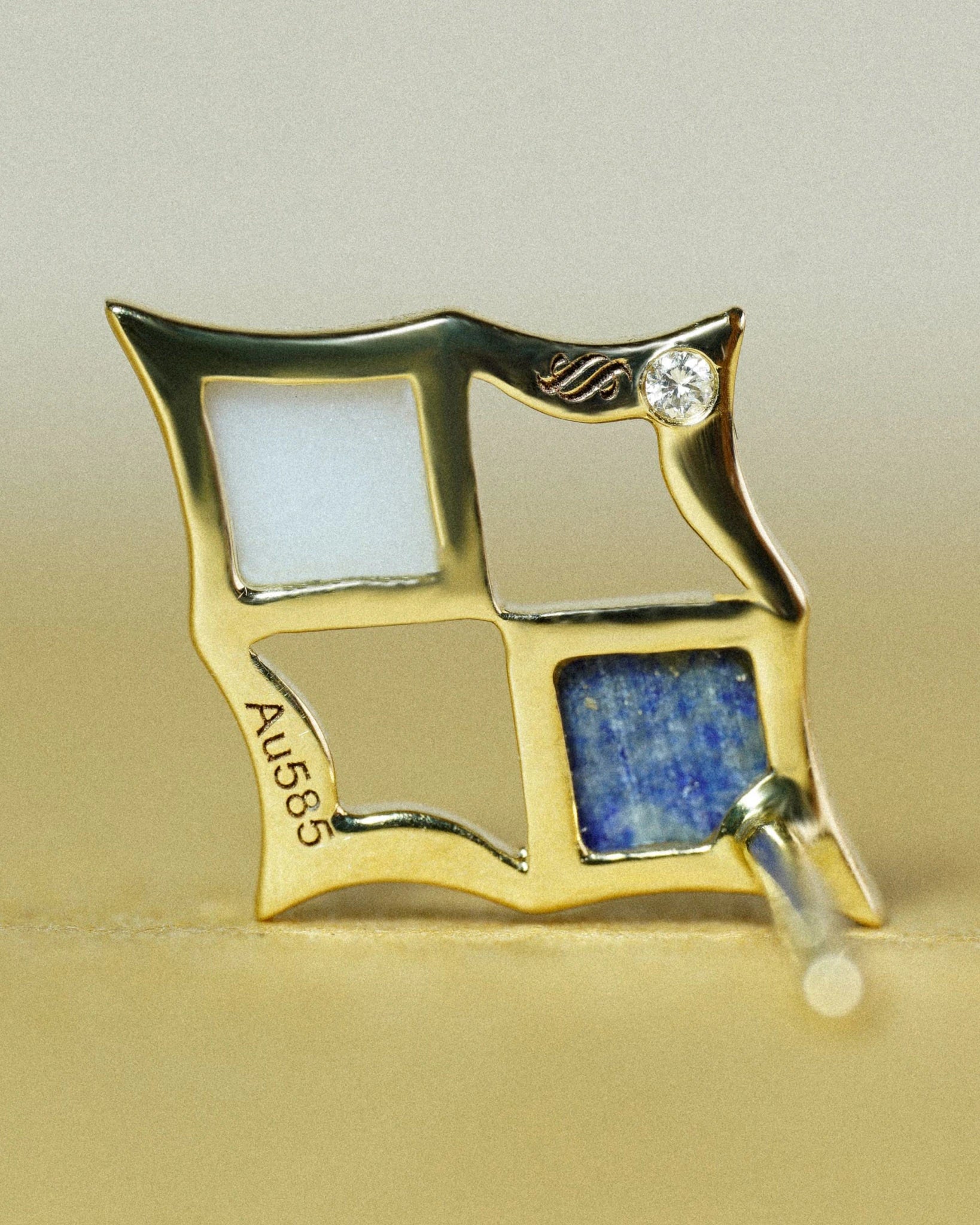 Sacral Sky Studs - 14k gold - Stanza - 5